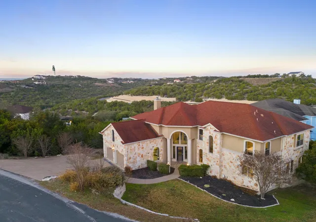 2nd image of 5001 Mcintyre Cir, Austin, TX 78734 | MLS# 8683986