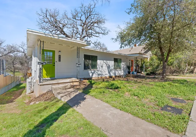2nd image of 614 Highland Ave, Austin, TX 78703 | MLS# 6572254