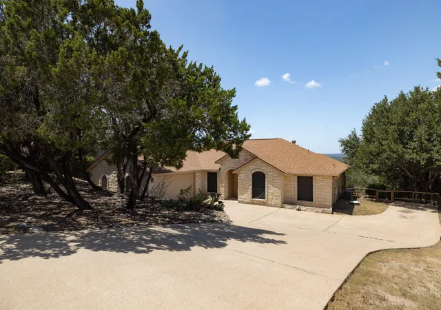 Photo 1 of Single family home for sale at 20406 Whiterock Dr, Lago Vista, TX 78645 | MLS# 3582652 | Listing updated on 2026-09-26