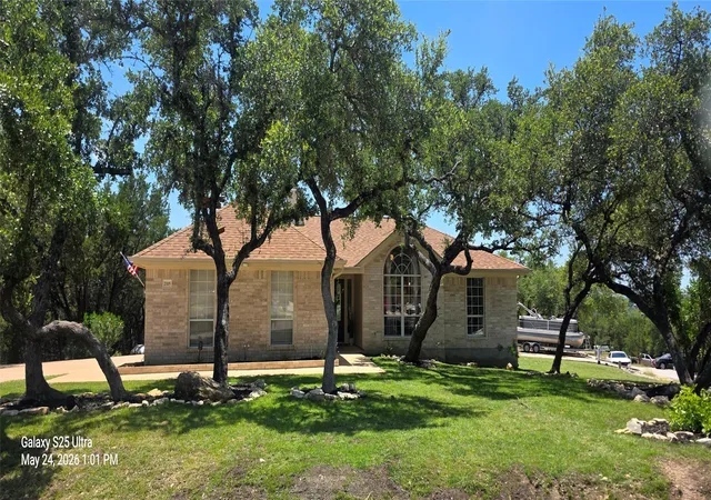 Photo 2 of Single family home for sale at 21105 Newport Cv, Lago Vista, TX 78645 | MLS# 7002599 | Listing updated on 2026-08-30