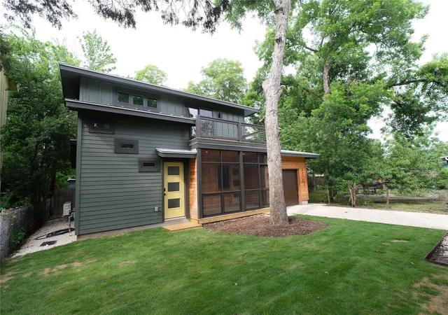 3rd image of 3116 Prado St #2, Austin, TX 78702 | MLS# 2386738