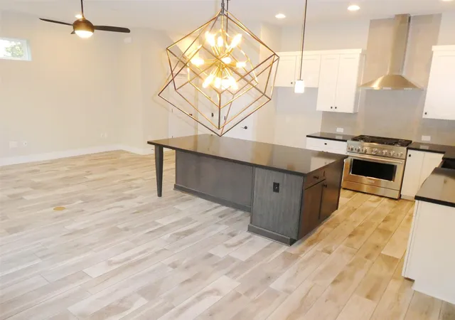 2nd image of 13501 Cibolo Trce #180, Austin, TX 78717 | MLS# 7166371