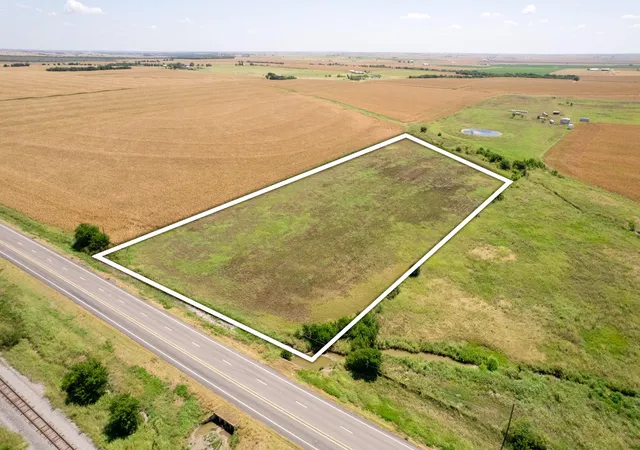 2nd image of 6900 State Hwy 95 Hwy N, Granger, TX 76530 | MLS# 7861526