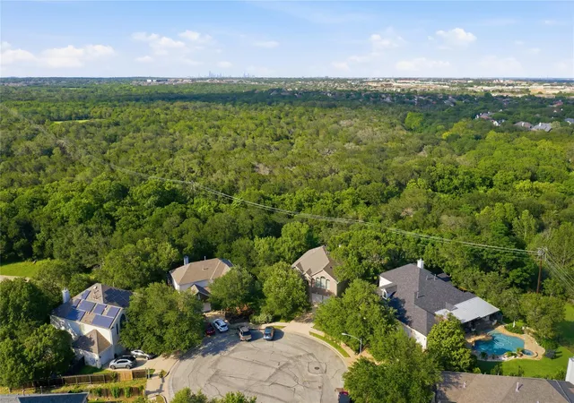 2nd image of 10801 Sea Hero Ct, Austin, TX 78748 | MLS# 7793807