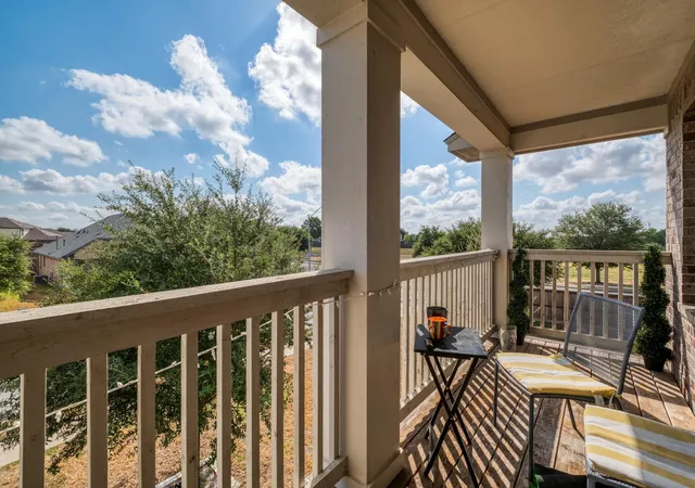 Photo 4 of Single family home for sale at 3725 Anchor Bay Dr, Pflugerville, TX 78660 | MLS# 3794129 | Listing updated on 2026-09-10