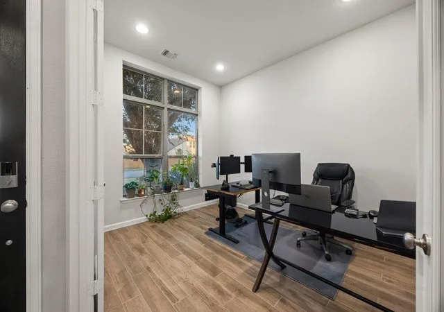 Photo 3 of Single family home for sale at 1113 Mulberry Oak Ln, Georgetown, TX 78628 | MLS# 9874706 | Listing updated on 2026-08-26