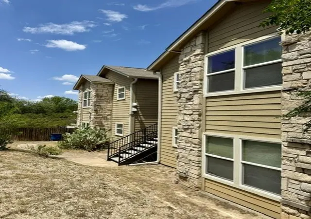Photo 3 of Sale Pending at 7311 Oak Meadow Dr, Austin, TX 78736 | MLS# 7248393 | Listing updated on 2026-08-30