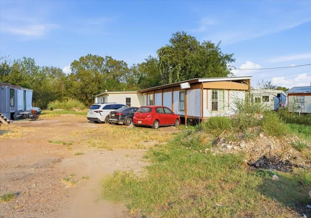 Photo 3 of Single family home for sale at 149 Hiway 40, Bastrop, TX 78602 | MLS# 3486685 | Listing updated on 2026-09-01