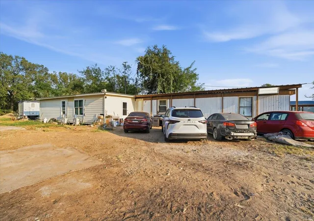 Photo 3 of Single family home for sale at 149 Hiway 40, Bastrop, TX 78602 | MLS# 3486685 | Listing updated on 2026-09-01