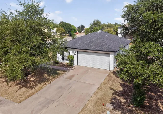 Photo 3 of Single family home for sale at 1601 Rusty Nail Loop, Round Rock, TX 78681 | MLS# 4110974 | Listing updated on 2026-08-31