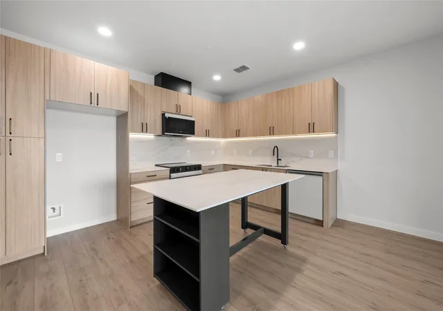 3rd image of 634 Central Pkwy #1205, New Braunfels, TX 78130 | MLS# 3104702