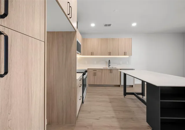 4th image of 634 Central Pkwy #1205, New Braunfels, TX 78130 | MLS# 3104702