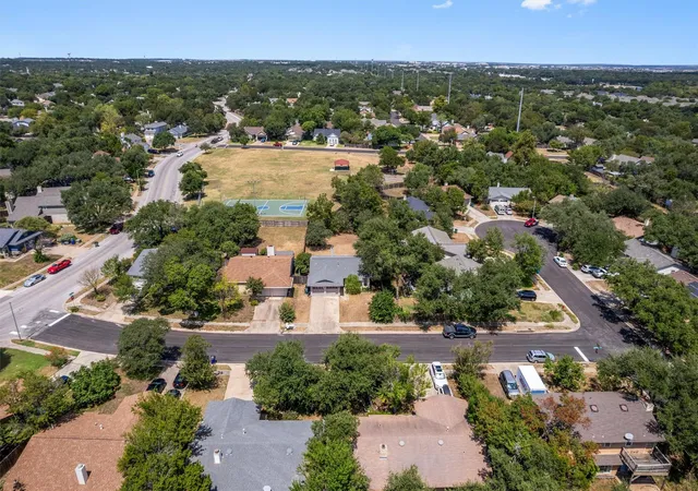 Photo 3 of Single family home for sale at 705 Chestnut Xing, Cedar Park, TX 78613 | MLS# 2169782 | Listing updated on 2026-09-24