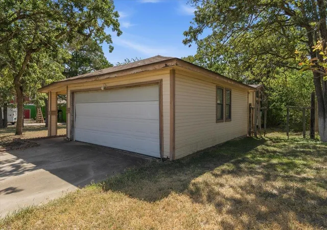 3rd image of 125 Live Oak Dr, Cedar Creek, TX 78612 | MLS# 8448360