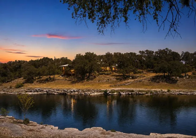 Photo 2 of Single family home for sale at 2609 Oak Ridge Dr, Spicewood, TX 78669 | MLS# 1933078 | Listing updated on 2026-09-13