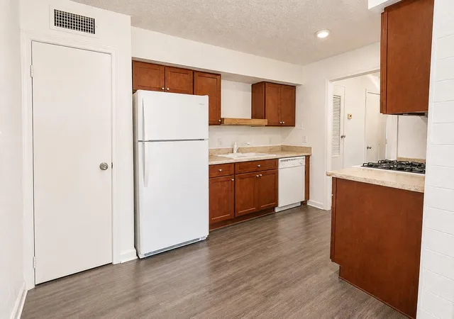5th image of 2301 Mission Hill Dr #101, Austin, TX 78741 | MLS# 7771717