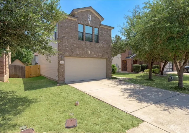 Photo 2 of Single family home for sale at 1053 Tumbleweed Trl, Temple, TX 76502 | MLS# 2803807 | Listing updated on 2026-10-04