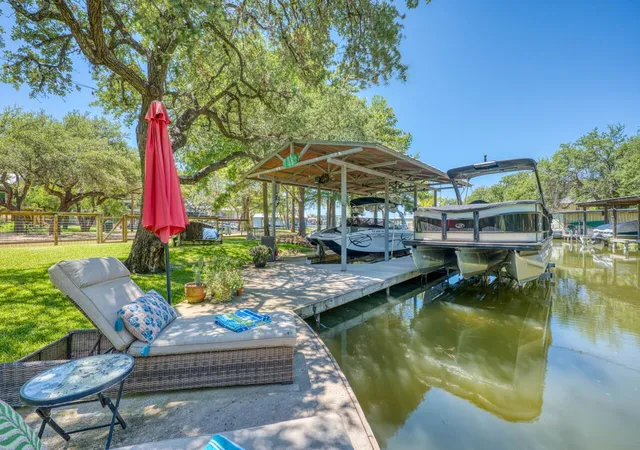 Photo 2 of Single family home for sale at 1001 Shorewood Dr, Granite Shoals, TX 78654 | MLS# 4845823 | Listing updated on 2026-09-02