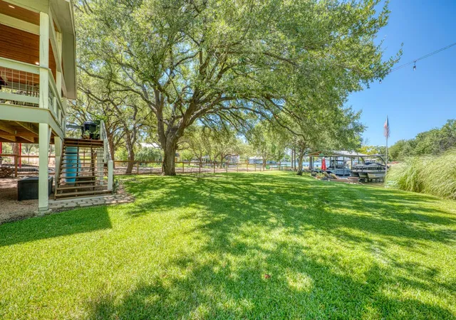 Photo 2 of Single family home for sale at 1001 Shorewood Dr, Granite Shoals, TX 78654 | MLS# 4845823 | Listing updated on 2026-09-02