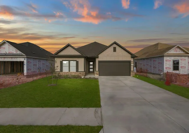 Photo 1 of Single family home for sale at 132 Wind Hl, Jarrell, TX 76537 | MLS# 6695511 | Listing updated on 2026-10-27