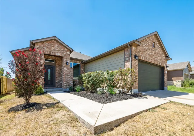 Photo 3 of Single family home for sale at 721 Bridgestone Wy, Buda, TX 78610 | MLS# 6549939 | Listing updated on 2026-10-08