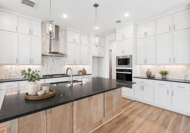 4th image of 3408 Emerald Lake Path, Georgetown, TX 78628 | MLS# 9565236