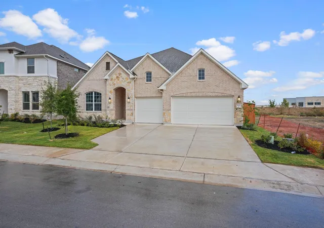 Photo 3 of Single family home for sale at 1121 Ellensburg Dr, Georgetown, TX 78633 | MLS# 6055533 | Listing updated on 2026-10-27
