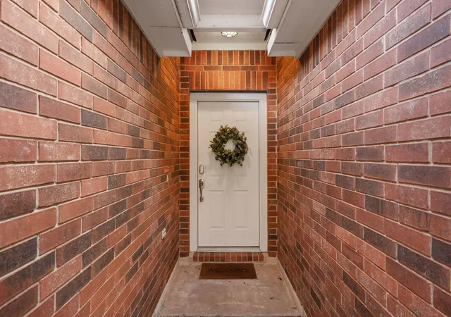 Photo 1 of Single family home for sale at 5613 Lomita Verde Cir, Austin, TX 78749 | MLS# 5943883 | Listing updated on 2026-10-12