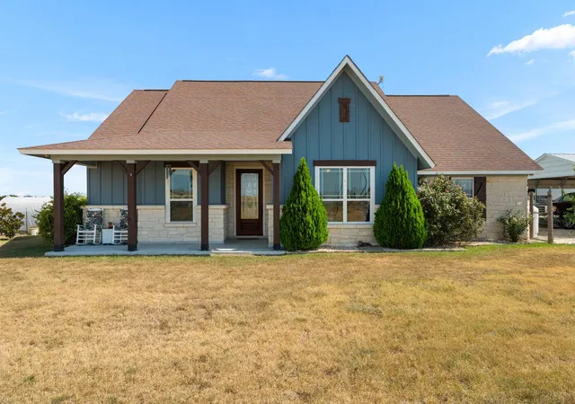 Photo 1 of Single family home for sale at 3083 Hwy 138, Florence, TX 76527 | MLS# 5139220 | Listing updated on 2026-09-01