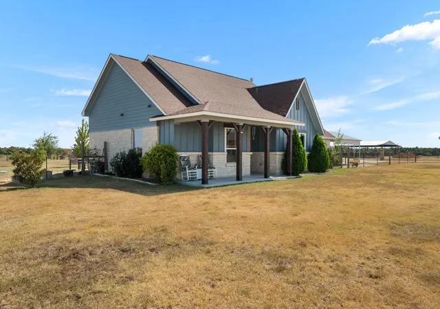 Photo 3 of Single family home for sale at 3083 Hwy 138, Florence, TX 76527 | MLS# 5139220 | Listing updated on 2026-09-01