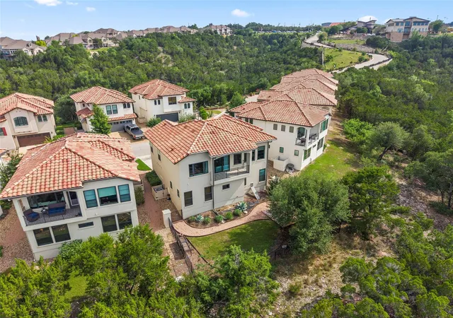 2nd image of 211 Honey Creek Ct #6, Austin, TX 78738 | MLS# 1593095