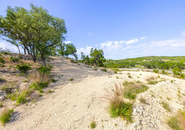Photo 4 of House for sale at 1610 Paradise Pkwy, Canyon Lake, TX 78133 | MLS# 7864860 | Listing updated on 2026-08-24