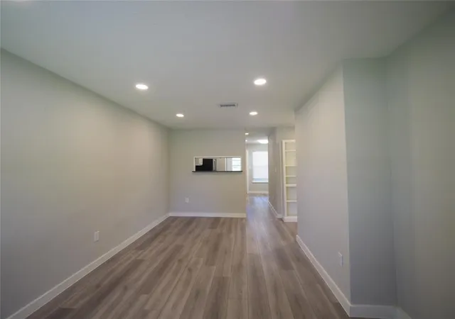 3rd image of 4711 Bull Creek Rd, Austin, TX 78731 | MLS# 2210492