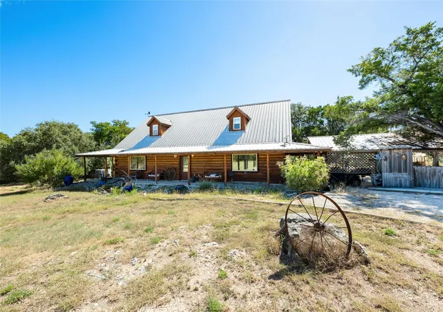 Photo 3 of Single family home for sale at 103 Ridge Oak Dr, Wimberley, TX 78676 | MLS# 7925095 | Listing updated on 2026-09-24