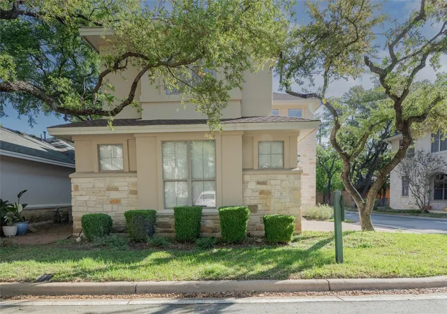 2nd image of 11603 Ladera Vis Dr, Austin, TX 78759