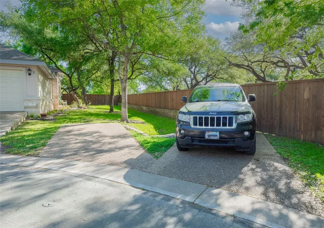 32nd image of 11603 Ladera Vista Dr #11, Austin, TX 78759 | MLS# 5652538