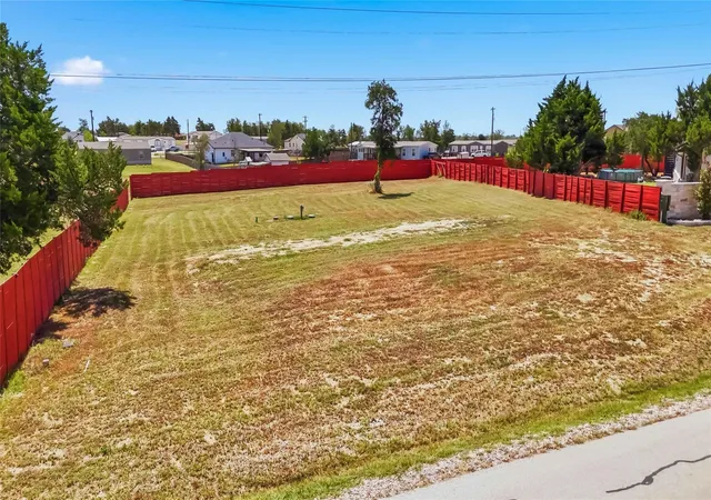 1st image of 119 Zacate St, Elgin, TX 78621 | MLS# 1989428