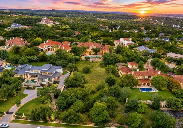 Photo 28 of Mansion for sale at 1025 Marly Wy, Austin, TX 78733 | MLS# 1830221 | Listing updated on 2026-08-30