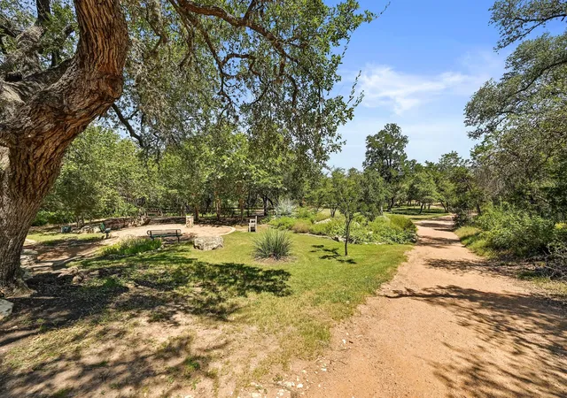 22nd image of 275 Mooring Circle Units A&b, Lakeway, TX 78734 | MLS# 1326058
