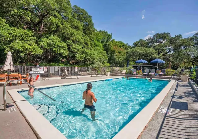 Photo 38 of Townhouse for sale at 835 E Oltorf St, Austin, TX 78704 | MLS# 7060962 | Listing updated on 2026-09-02