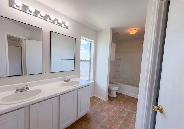 Photo 17 of Single family home for sale at 101 Gillespie Ln, Elgin, TX 78621 | MLS# 7256166 | Listing updated on 2026-10-10