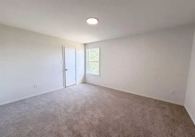 Photo 3 of Single family home for sale at 101 Gillespie Ln, Elgin, TX 78621 | MLS# 7256166 | Listing updated on 2026-10-11