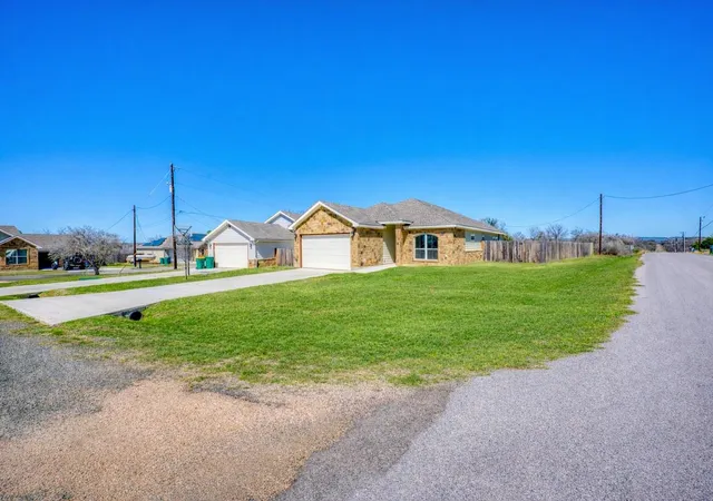 2nd image of 1516 Stonecrests Dr, Granite Shoals, TX 78654 | MLS# 5628769