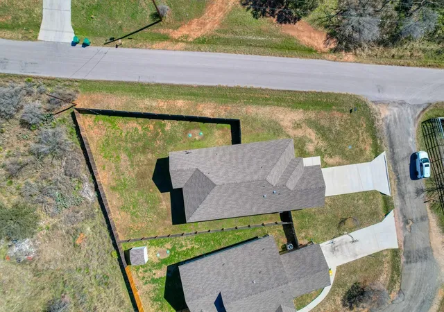 3rd image of 1516 Stonecrests Dr, Granite Shoals, TX 78654 | MLS# 5628769