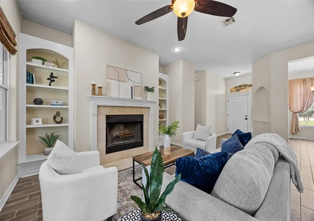 Photo 3 of Single family home for sale at 10409 Little Crk Cir, Dripping Springs, TX 78620 | MLS# 9084366 | Listing updated on 2026-09-06