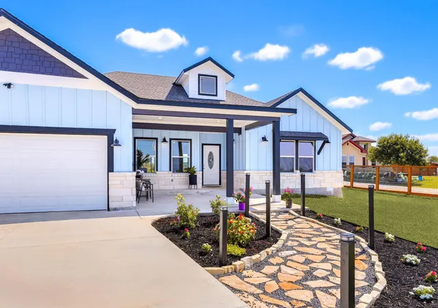 2nd image of 201 El Rey Dr, Kyle, TX 78640 | MLS# 9091407