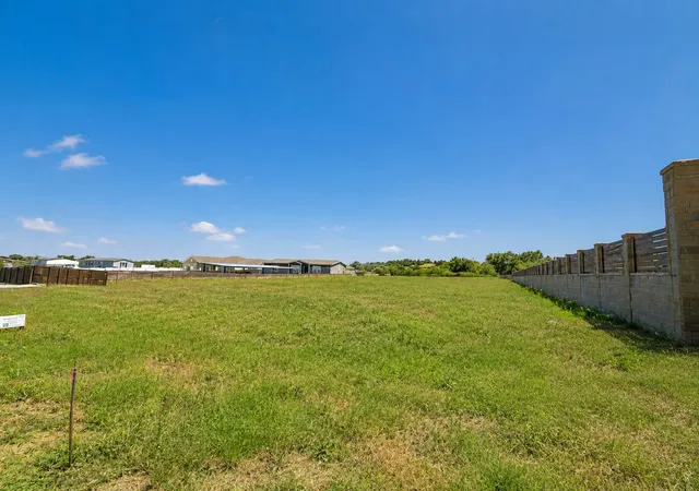 Land for sale at 156 Rancho Linda Dr, Lockhart, TX 78644 | MLS# 8807180