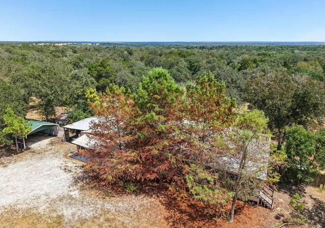Photo 3 of Manufactured home for sale at 664 Hidden Oaks Dr, Elgin, TX 78621 | MLS# 1825804 | Listing updated on 2026-09-04