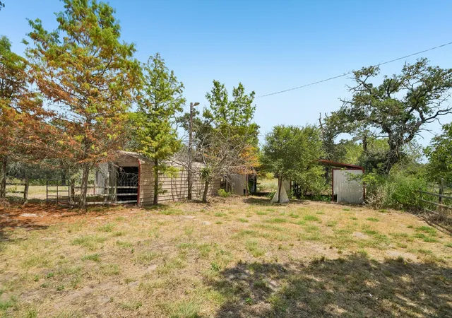 Photo 4 of Manufactured home for sale at 664 Hidden Oaks Dr, Elgin, TX 78621 | MLS# 1825804 | Listing updated on 2026-09-04