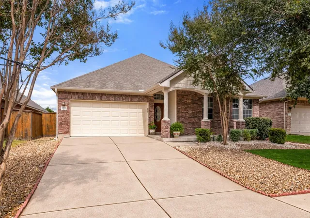 Photo 2 of Single family home for sale at 11512 Shadow Crk Dr, Manor, TX 78653 | MLS# 7332194 | Listing updated on 2026-10-08